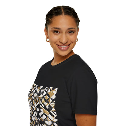 Minimalist Geometric ShapesT-Shirt